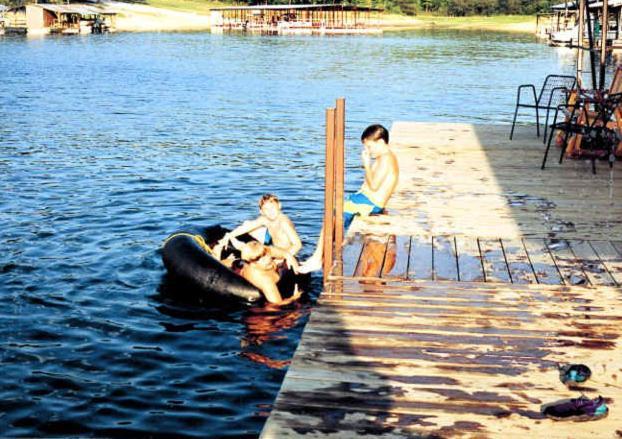 Kings Cove Resort Branson West Esterno foto